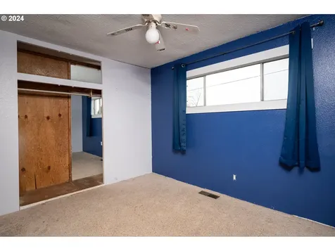 92244 Nowlans Drive Astoria OR 97103