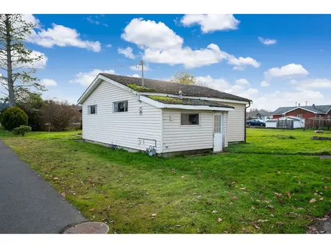 92244 Nowlans Drive Astoria OR 97103