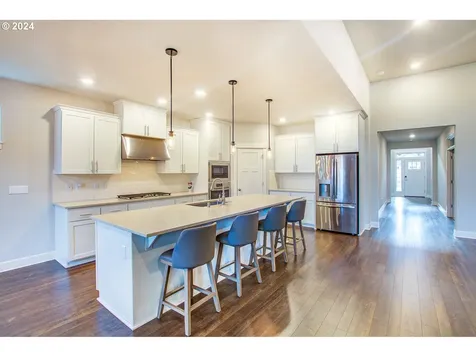 1615 S 47th Place Ridgefield WA 98642