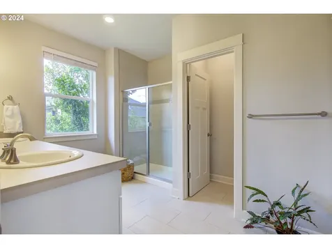 1615 S 47th Place Ridgefield WA 98642