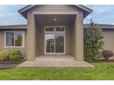1615 S 47th Place Ridgefield WA 98642