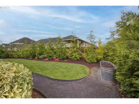 1615 S 47th Place Ridgefield WA 98642
