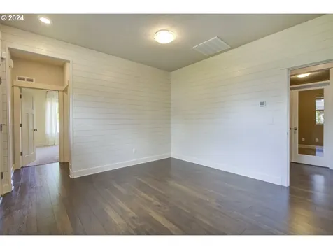 1615 S 47th Place Ridgefield WA 98642