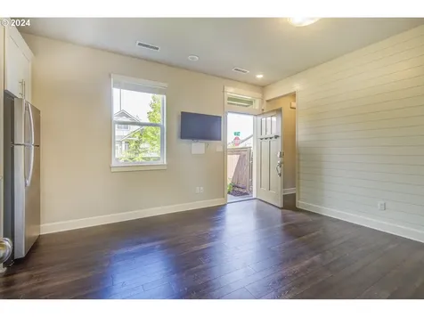 1615 S 47th Place Ridgefield WA 98642