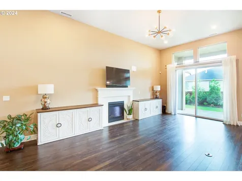 1615 S 47th Place Ridgefield WA 98642
