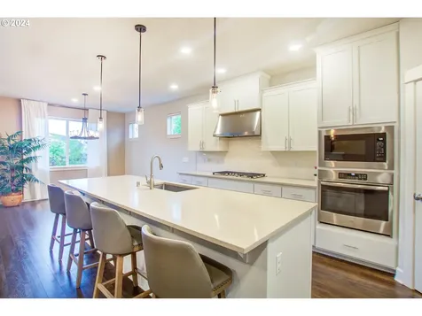 1615 S 47th Place Ridgefield WA 98642