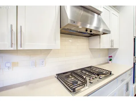 1615 S 47th Place Ridgefield WA 98642