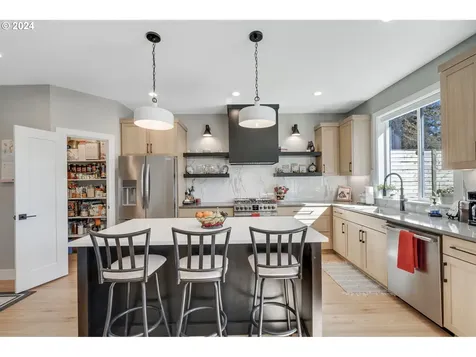 37364 American Street Sandy OR 97055