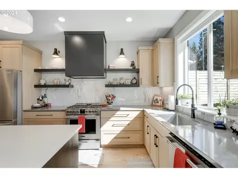 37364 American Street Sandy OR 97055