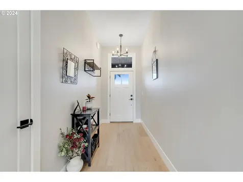 37364 American Street Sandy OR 97055