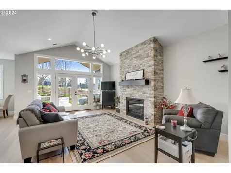 37364 American Street Sandy OR 97055