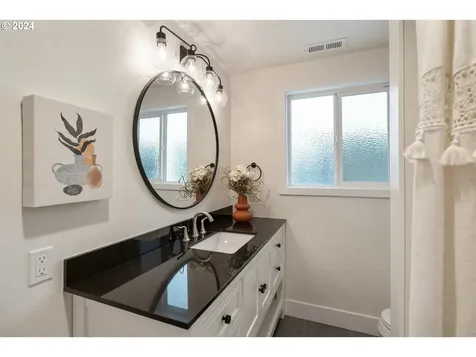 6210 Childs Road Lake Oswego OR 97035