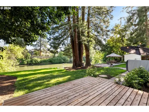 6210 Childs Road Lake Oswego OR 97035
