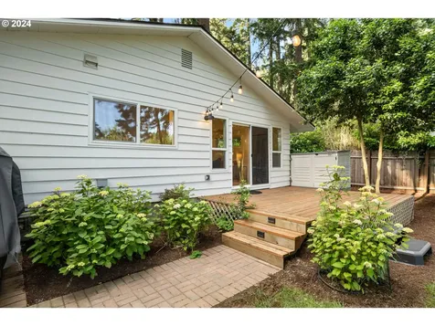 6210 Childs Road Lake Oswego OR 97035