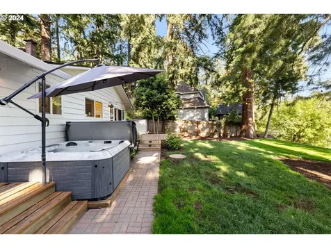 6210 Childs Road Lake Oswego OR 97035