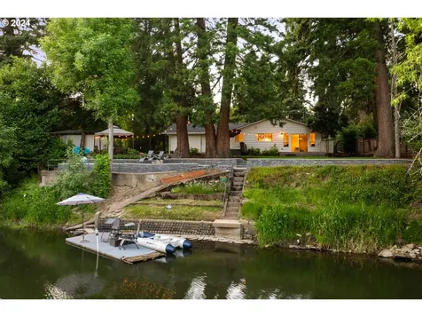 6210 Childs Road Lake Oswego OR 97035