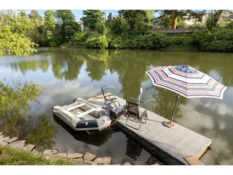 6210 Childs Road Lake Oswego OR 97035
