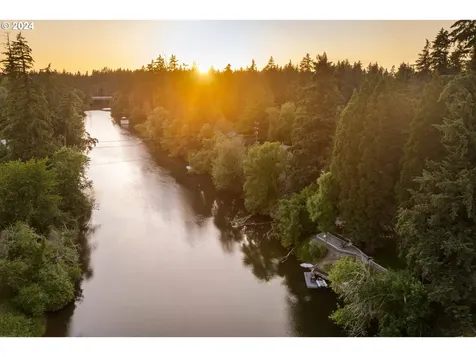 6210 Childs Road Lake Oswego OR 97035
