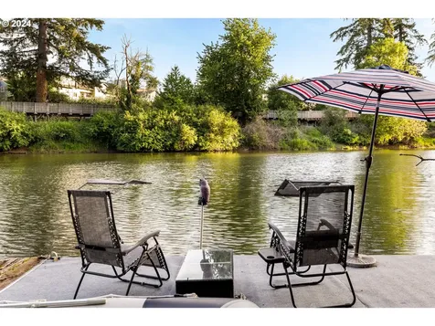 6210 Childs Road Lake Oswego OR 97035