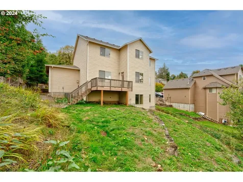 680 N R Street Washougal WA 98671