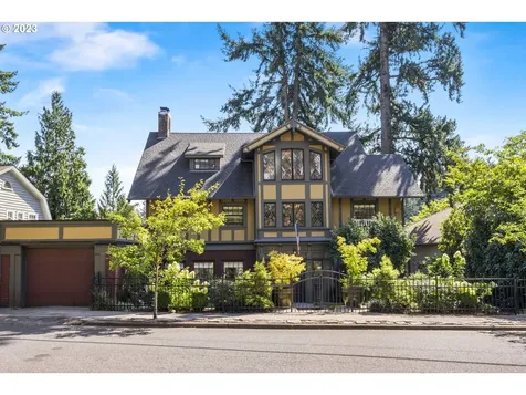 2911 Sw Fairview Boulevard Portland OR 97205