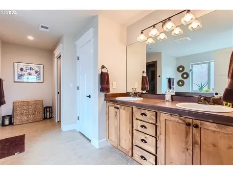 15298 Sw Greenridge Place Portland OR 97224