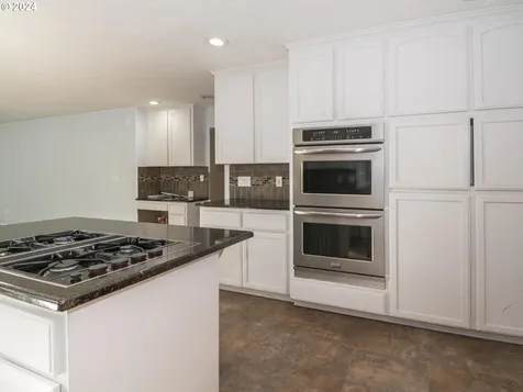 2028 NE 228th Court Fairview OR 97024