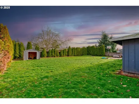 1189 Josephine Street Oregon City OR 97045