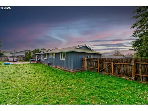 1189 Josephine Street Oregon City OR 97045