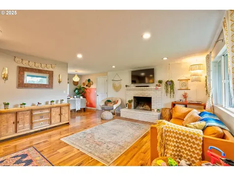 1189 Josephine Street Oregon City OR 97045