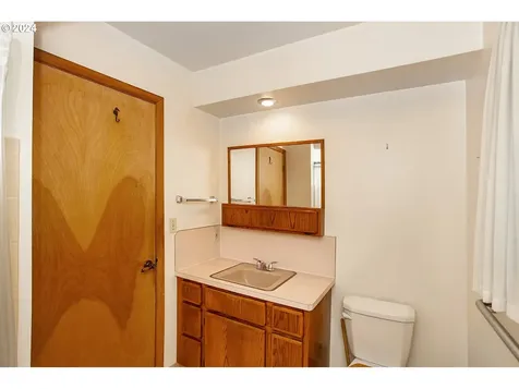 421 NW 69th Street Vancouver WA 98665