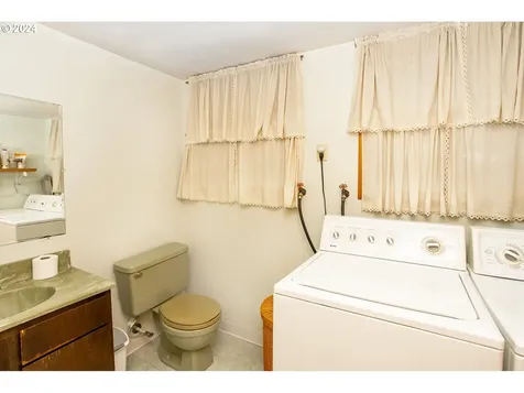 421 NW 69th Street Vancouver WA 98665