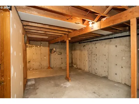 421 NW 69th Street Vancouver WA 98665