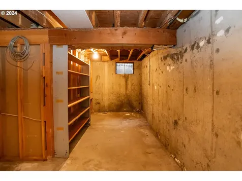 421 NW 69th Street Vancouver WA 98665