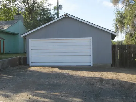1890 E Hooker Road Hermiston OR 97838