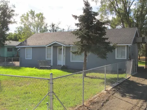 1890 E Hooker Road Hermiston OR 97838