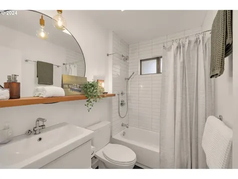 2903 Se 78th Avenue Portland OR 97206