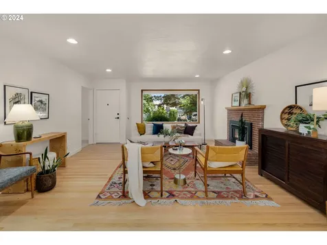 2903 Se 78th Avenue Portland OR 97206