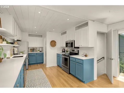 2903 Se 78th Avenue Portland OR 97206