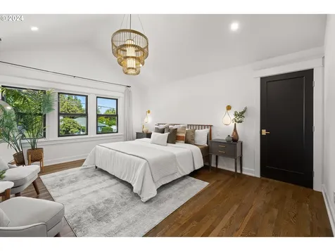 5220 Ne Roselawn Street Portland OR 97218