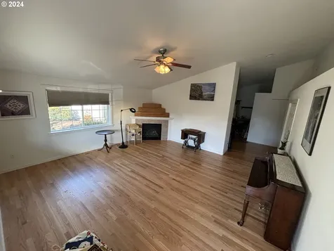 1293 Tasa Creek Drive Creswell OR 97426