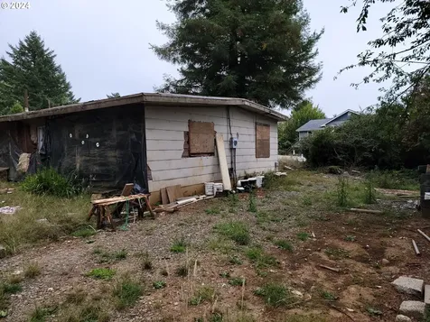 96949 Hampton Road Brookings OR 97415