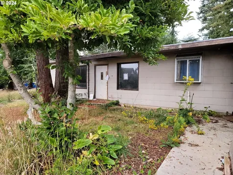 96949 Hampton Road Brookings OR 97415