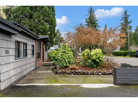 515 Columbia Ridge Drive Vancouver WA 98664