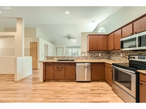 10410 Ne 44th Court Vancouver WA 98686