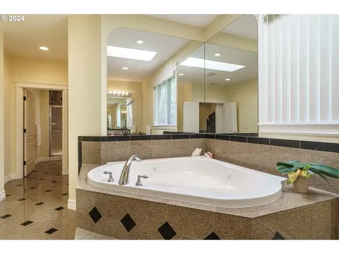 7545 Sw 91st Avenue Portland OR 97223