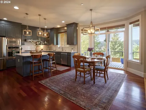 3637 Ne Ione Street Camas WA 98607