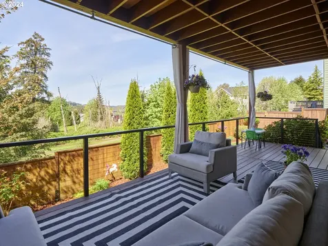 3637 Ne Ione Street Camas WA 98607