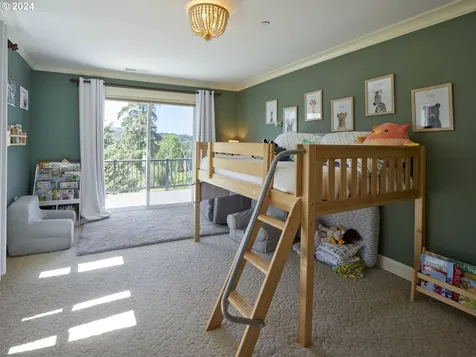 3637 Ne Ione Street Camas WA 98607