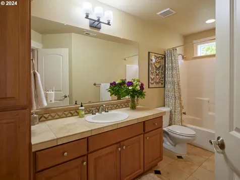 3637 Ne Ione Street Camas WA 98607
